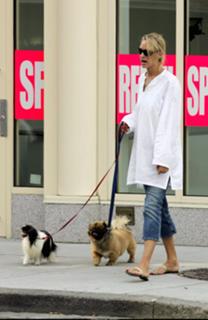 Uma Thurman feet photo thumbnail