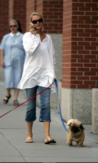 Uma Thurman feet photo thumbnail
