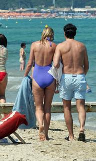Uma Thurman feet photo thumbnail