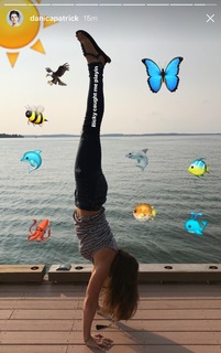 Danica Patrick feet photo thumbnail