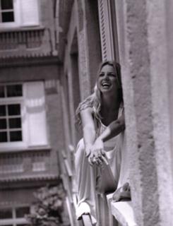 Britney Spears feet photo thumbnail