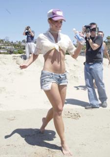 Britney Spears feet photo thumbnail