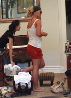 Britney Spears feet photo thumbnail