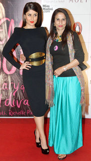 Kareena Kapoor feet photo thumbnail