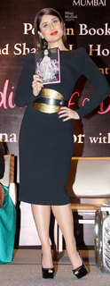 Kareena Kapoor feet photo thumbnail