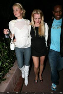 Britney Spears feet photo thumbnail