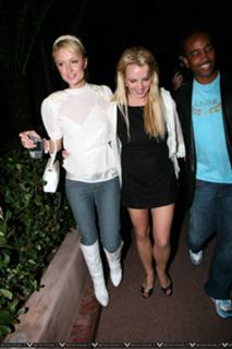 Britney Spears feet photo thumbnail