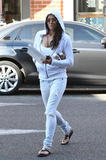Michelle Rodriguez feet photo thumbnail