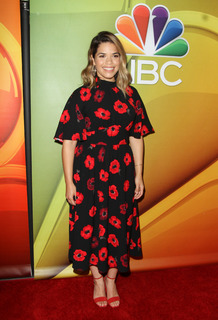 America Ferrera feet photo thumbnail