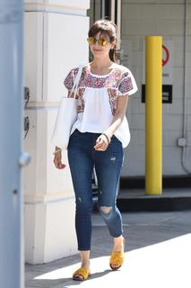Camilla Belle feet photo thumbnail