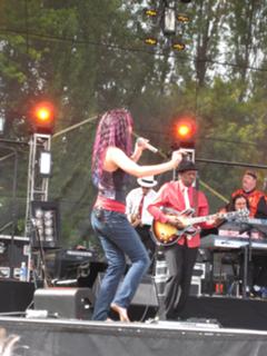 Joss Stone feet photo thumbnail