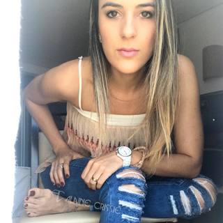 Alaine Crissiê feet photo thumbnail