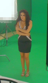 Dulce María feet photo thumbnail