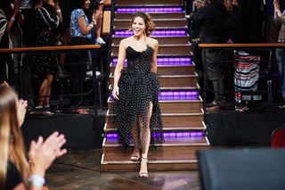 Kate Beckinsale feet photo thumbnail