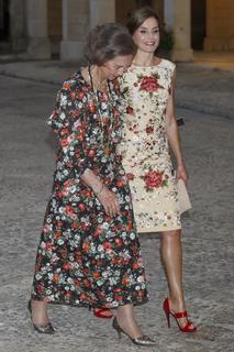 Queen Letizia of Spain feet photo thumbnail