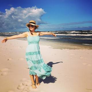 Katarzyna Cichopek feet photo thumbnail