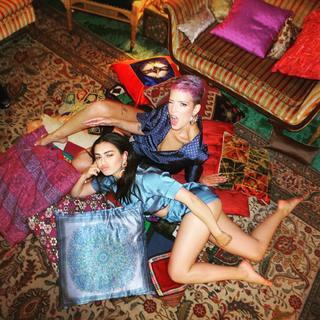 Halsey feet photo thumbnail