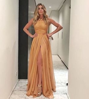 Grazi Massafera feet photo thumbnail