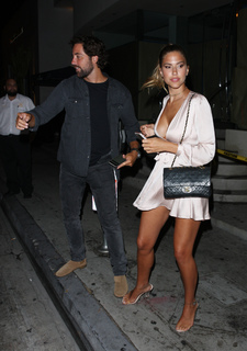 Kara Del Toro feet photo thumbnail
