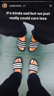 Sofia Richie feet photo thumbnail