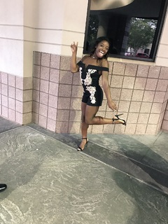 Simone Biles feet photo thumbnail