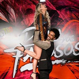 Adriane Galisteu feet photo thumbnail