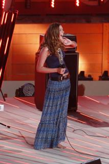 Joss Stone feet photo thumbnail