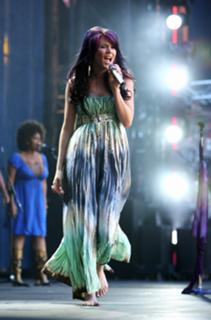 Joss Stone feet photo thumbnail