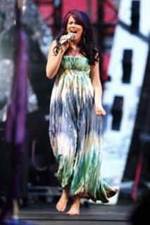 Joss Stone feet photo thumbnail