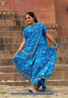 Kavya Madhavan feet photo 5
