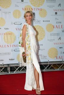 Uma Thurman feet photo thumbnail