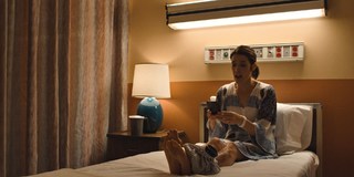 Cobie Smulders feet photo thumbnail