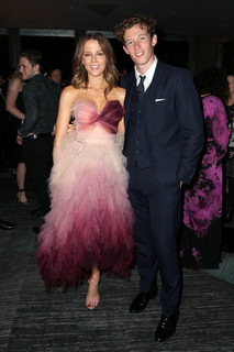 Kate Beckinsale feet photo thumbnail