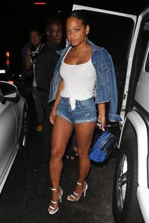 Christina Milian feet photo thumbnail