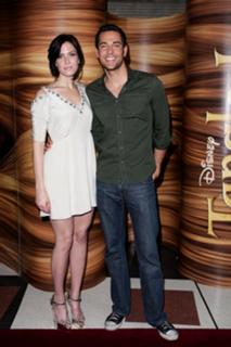 Mandy Moore feet photo thumbnail