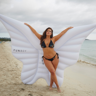 Ashley Graham feet photo thumbnail