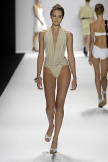 Candice Swanepoel feet photo thumbnail