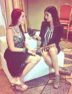 Dulce María feet photo thumbnail