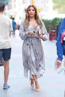 Eva Longoria feet photo thumbnail