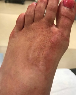 Paige VanZant feet photo thumbnail