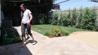 Rachel Ballinger feet photo thumbnail