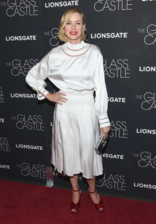 Naomi Watts feet photo thumbnail