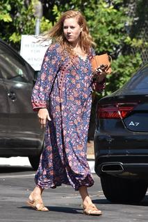 Amy Adams feet photo thumbnail