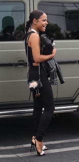 Christina Milian feet photo thumbnail