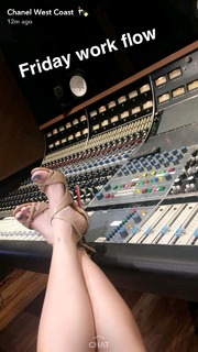 Chanel West Coast feet photo thumbnail