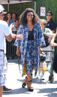Gabrielle Union feet photo thumbnail