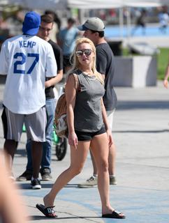 Jorgie Porter feet photo thumbnail