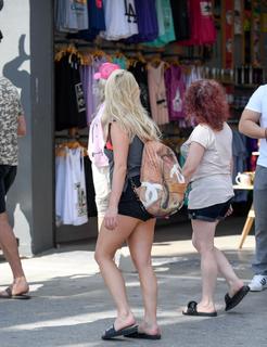 Jorgie Porter feet photo thumbnail