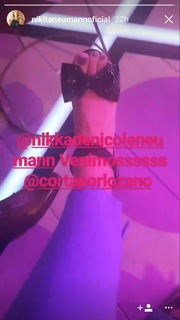 Nicole Neumann feet photo thumbnail