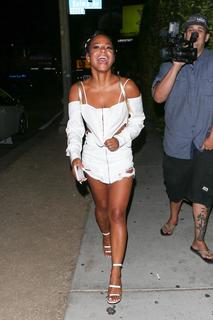 Christina Milian feet photo thumbnail